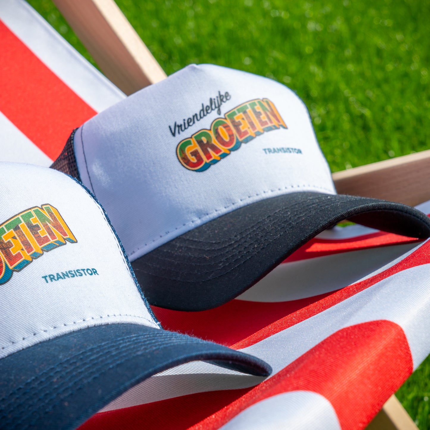 Snapback Trucker Cap Vriendelijke Groeten - 2 kleuren